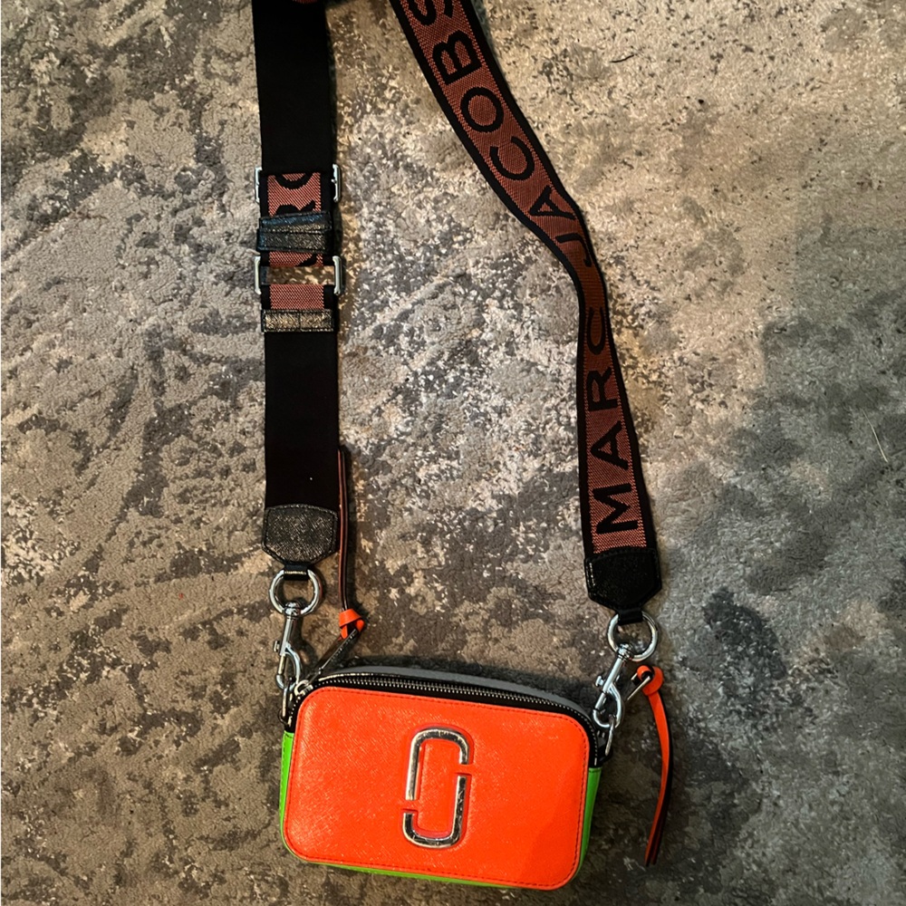Marc Job cross body